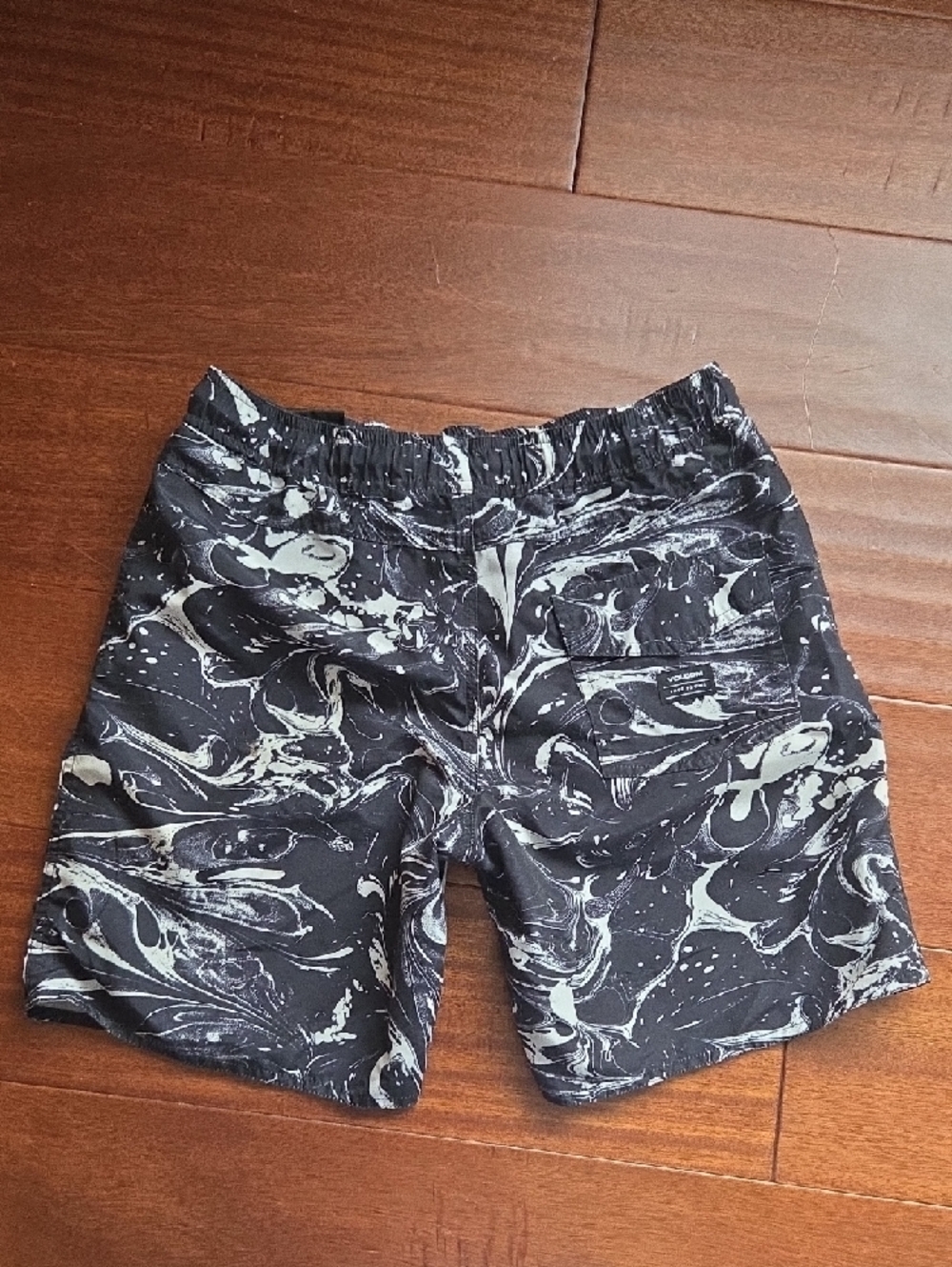 Volcom Swim Trunks. - Picture 3 of 4